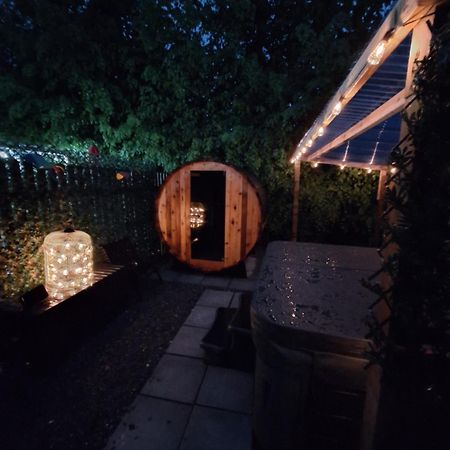 Priory Glamping Pods And Guest Accommodation Cill Airne Exteriör bild
