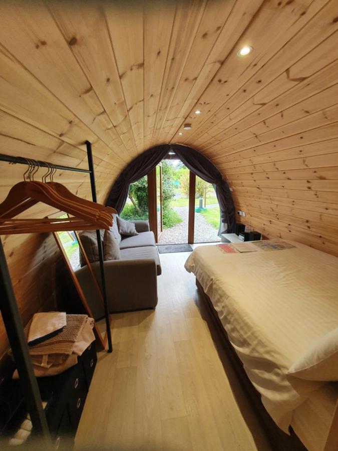 Priory Glamping Pods And Guest Accommodation Cill Airne Exteriör bild