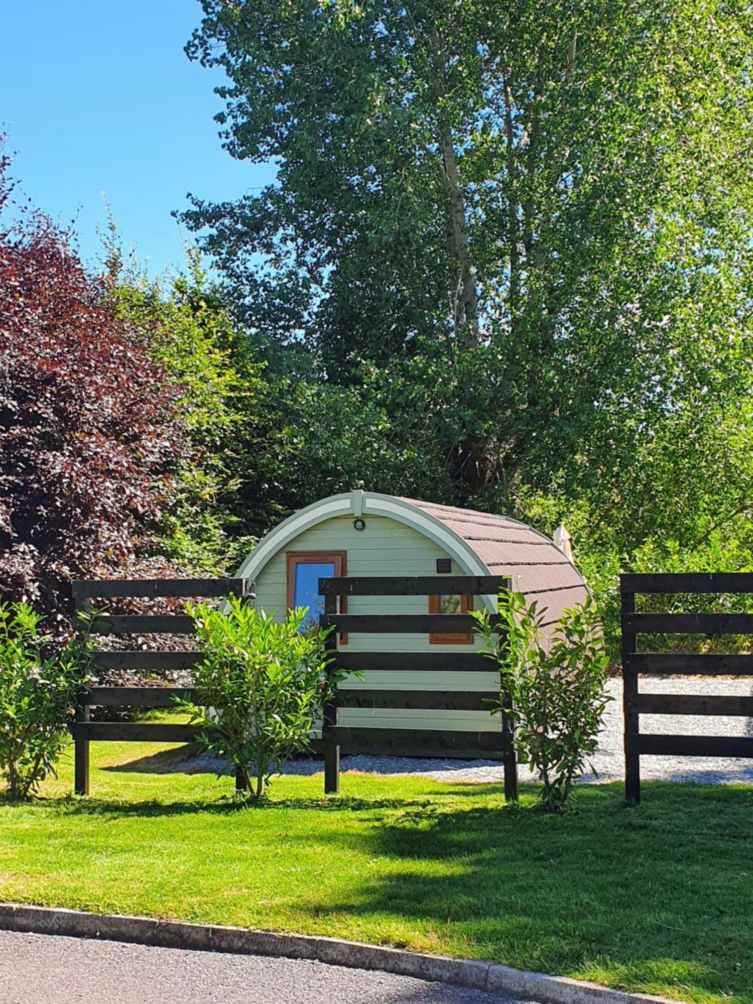 Priory Glamping Pods And Guest Accommodation Cill Airne Exteriör bild