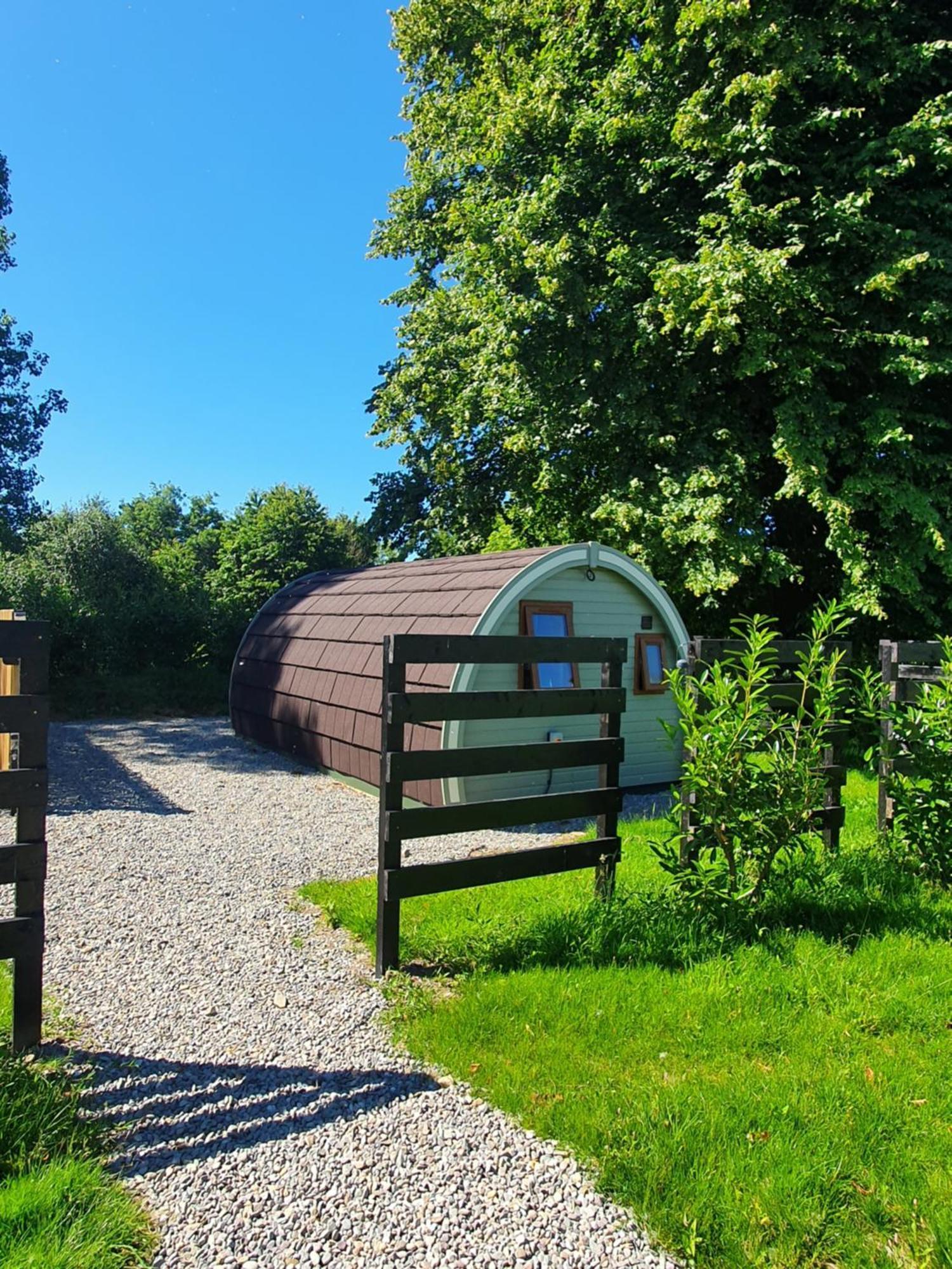 Priory Glamping Pods And Guest Accommodation Cill Airne Exteriör bild