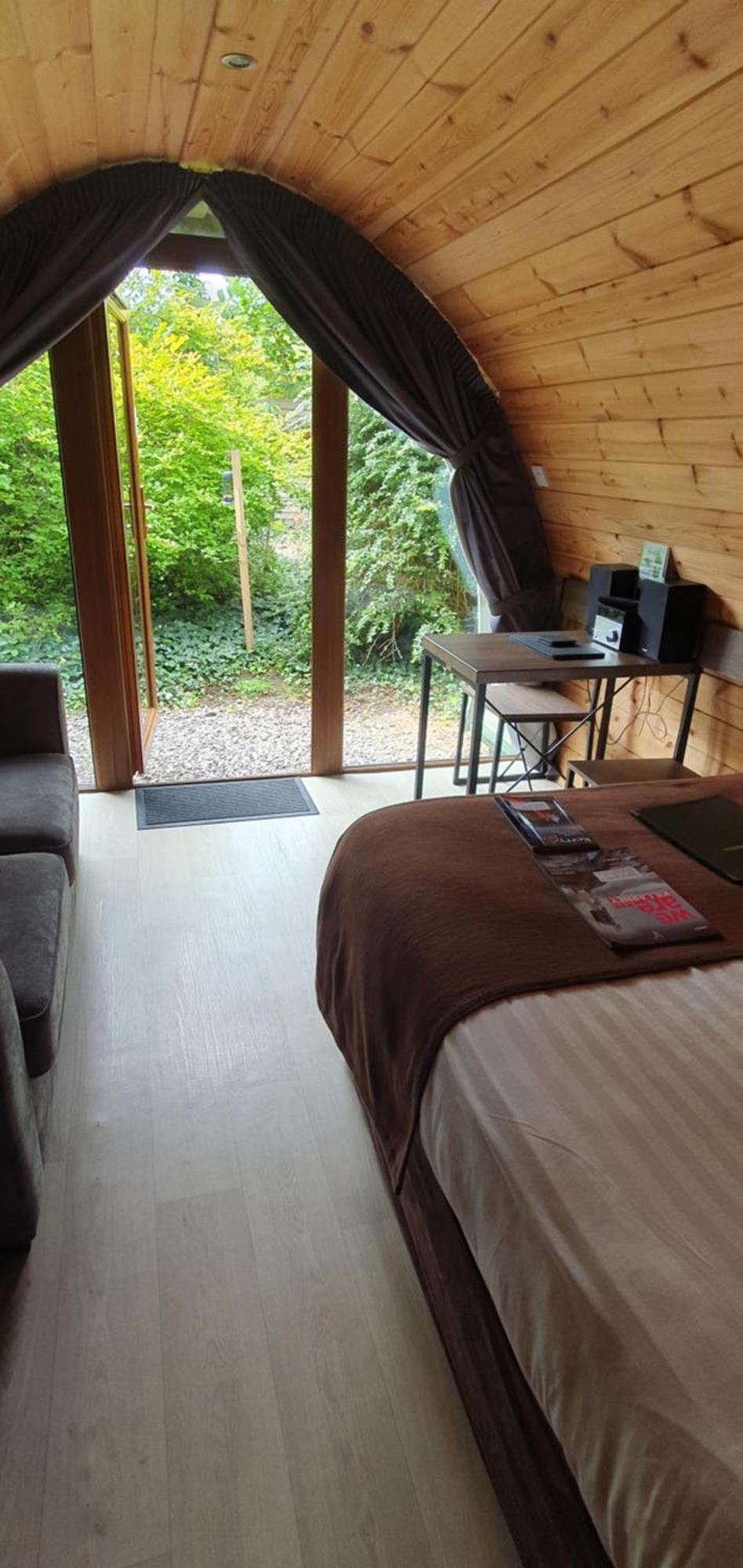 Priory Glamping Pods And Guest Accommodation Cill Airne Exteriör bild