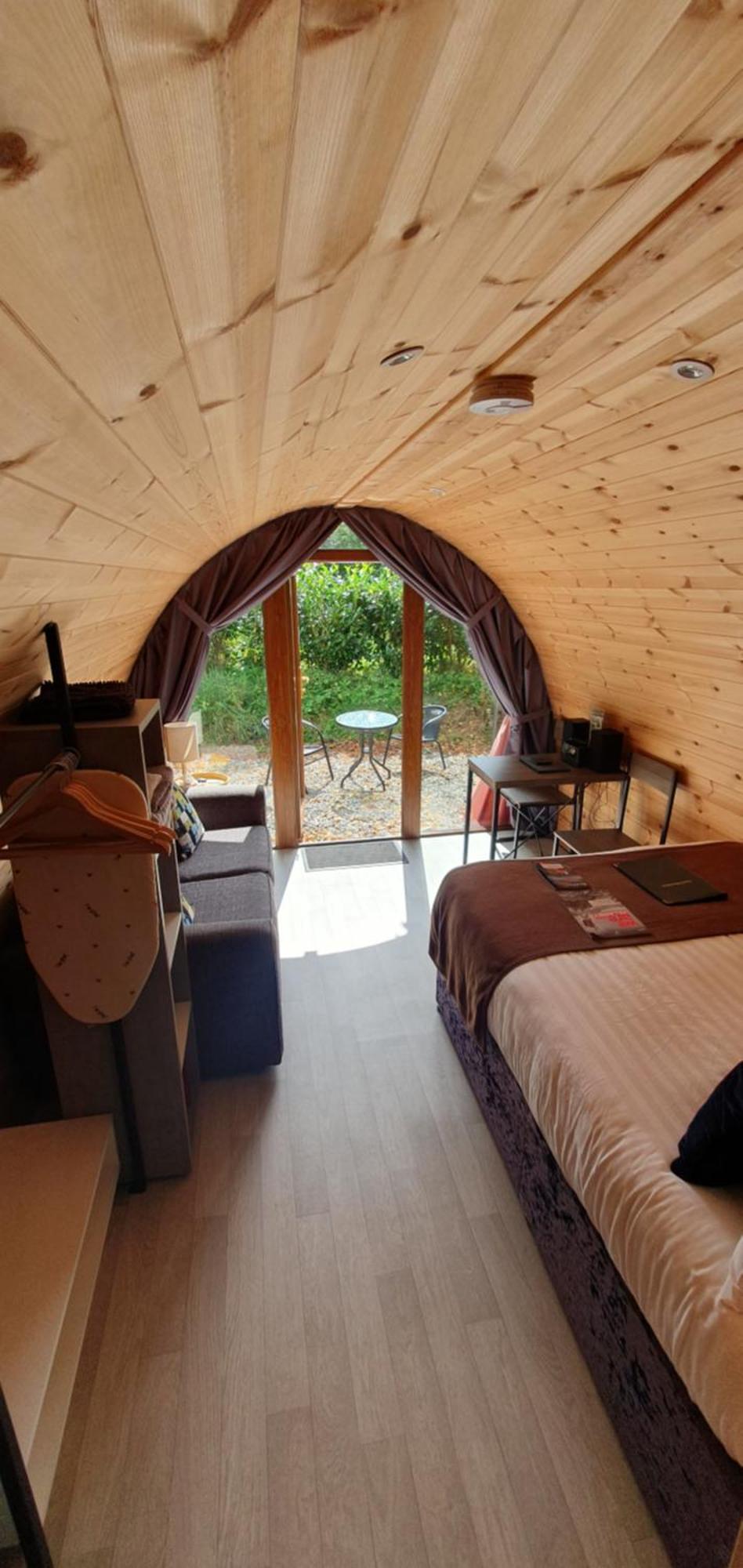 Priory Glamping Pods And Guest Accommodation Cill Airne Exteriör bild