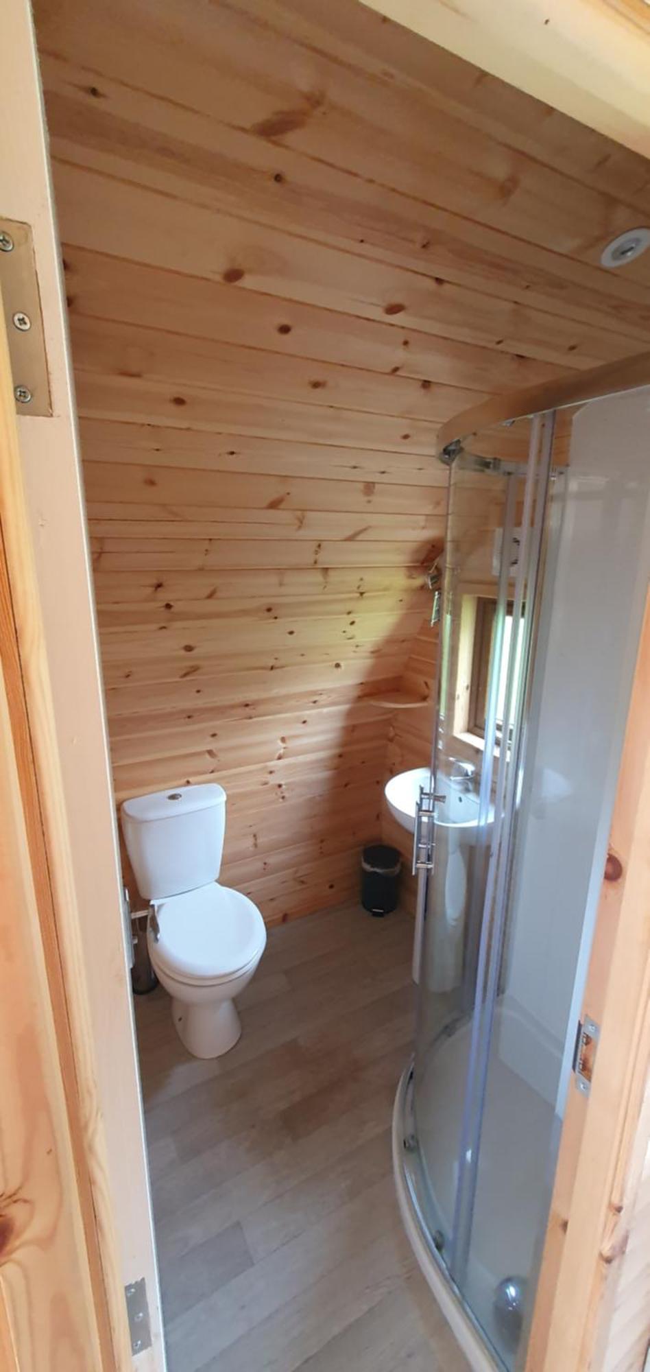 Priory Glamping Pods And Guest Accommodation Cill Airne Exteriör bild